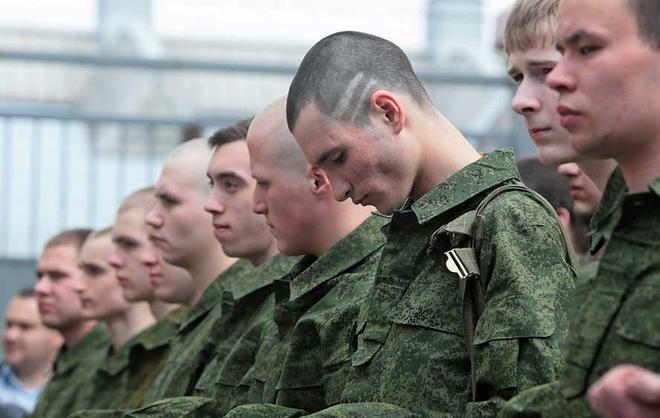 К испытанию на прочность готовы: в Ставрополе прошёл День призывника