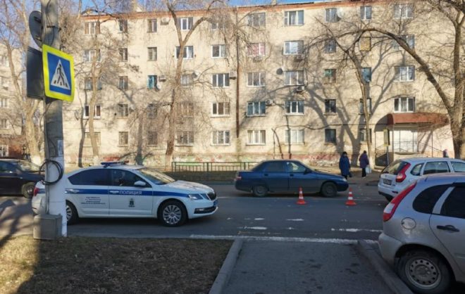 Студентка одного из колледжей в Невинномысске попала под колёса авто