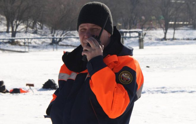 В Апанасенковском округе спасатели помогли замёрзшему рыбаку