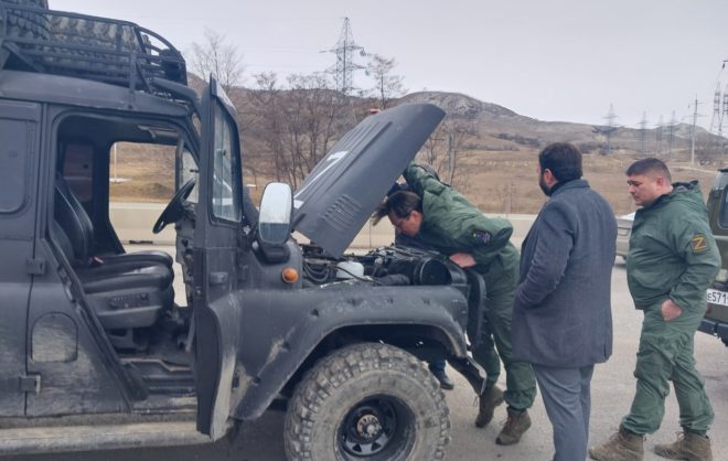Мэр Кисловодска доставит бойцам СВО к 23 февраля 4 автомобиля и подарки