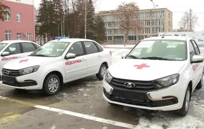 Медучреждения Новоалександровского округа получили 3 новых автомобиля