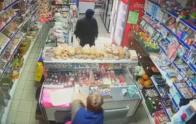 Угрожавшего монтировкой продавцу грабителя осудили на Ставрополье