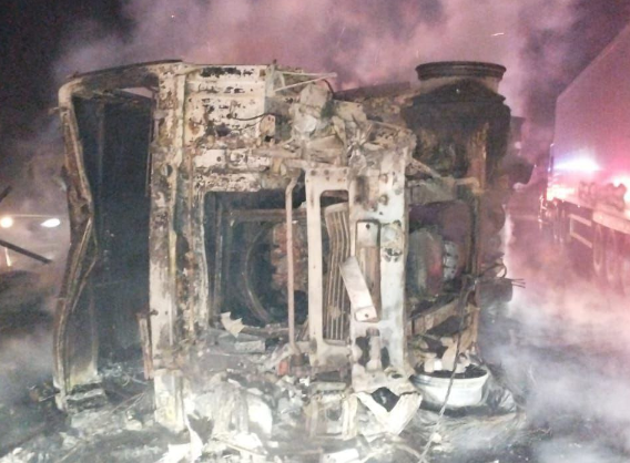 Зеваки не пропустили экстренные службы к месту ДТП в Минераловодском округе