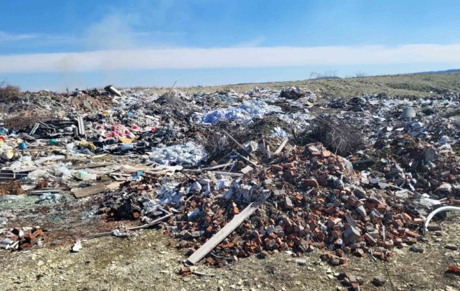 Две незаконные свалки ликвидируют в Левокумском округе