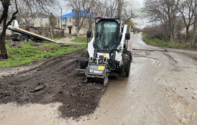 Ямочный ремонт дорог начали в Минводах