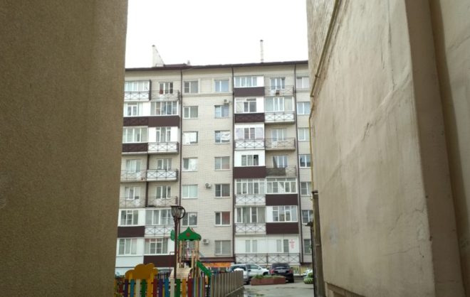 Прокуратура потребовала привести в порядок муниципальную квартиру в Пятигорске