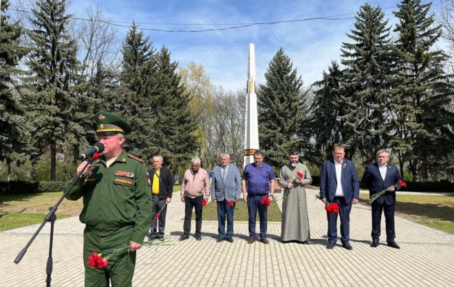 В Предгорном округе юношей поздравили с Днём призывника