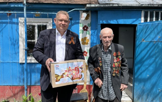 Глава Предгорного округа поздравил ветеранов ВОВ перед Днём Победы