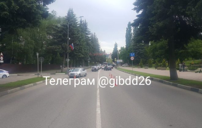 В Кисловодске под колёса машины попал 3-летний ребёнок
