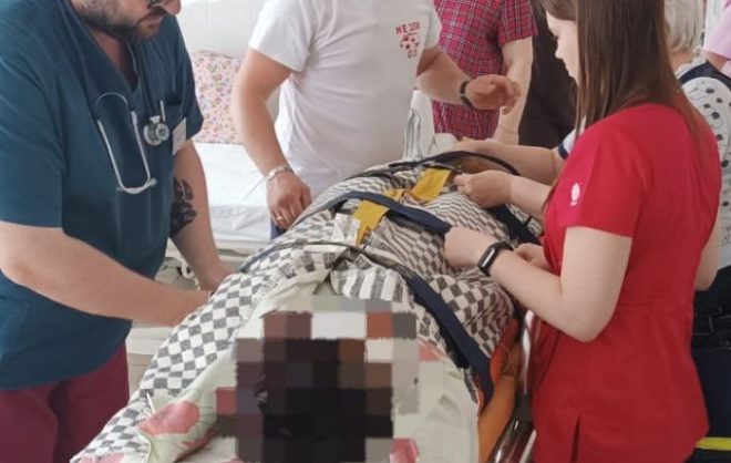 На Ставрополье врачи спасли девочку после падения из многоэтажки