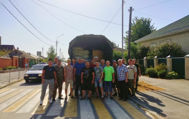 Из Новоалександровского округа в зону СВО отправили груз с гумпомощью