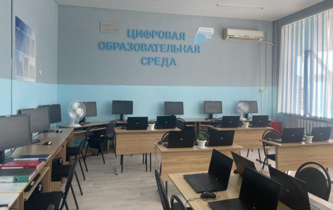 Две школы Пятигорска получили комплекты интерактивного оборудования