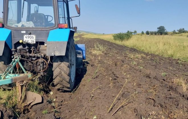 Второй этап противопожарной опашки территории завершили в Ставрополе