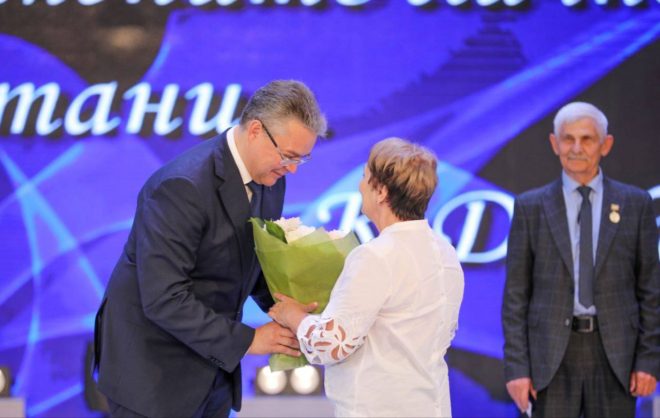 Учителям Ставрополья вручат новые награды