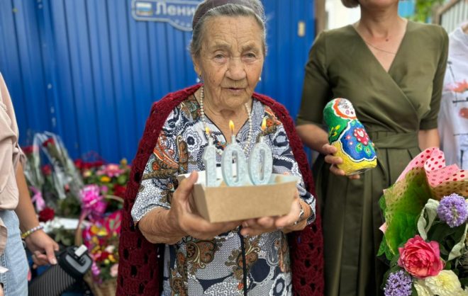 Президент поздравил со 100-летием ветерана Веру Лысенко из Ставропольского края