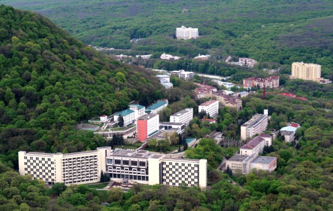 Дети-сироты получат более 30 квартир в Железноводске