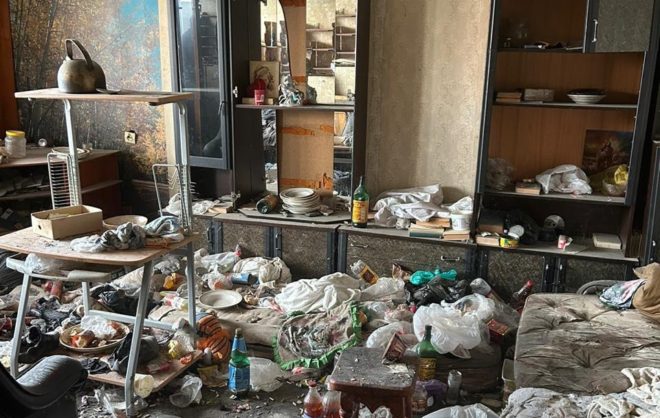Коммунальщики попали в антисанитарийную квартиру в Ставрополе через приставов