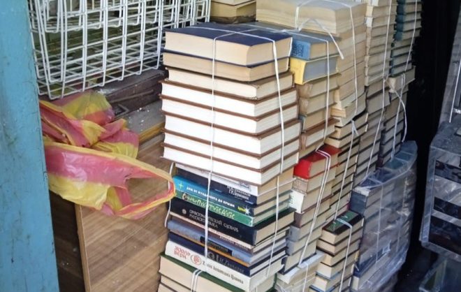 Ветераны из Ставрополя отправили книги и гуманитарный груз в Антрацит