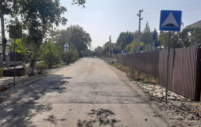 Ведущую к строящемуся детскому саду дорогу обновили в Предгорном округе