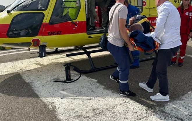 Ветерана с патологией позвоночника на вертолёте привезли на операцию в Ставрополь