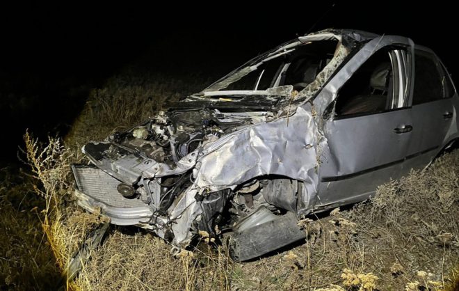 Травмы получил водитель при опрокидывании автомобиля в Грачёвском округе
