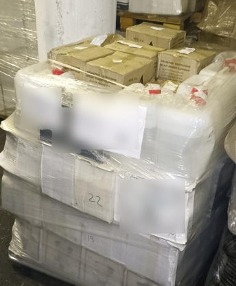 В Предгорном округе полицейские изъяли 1200 бутылок контрафактного алкоголя
