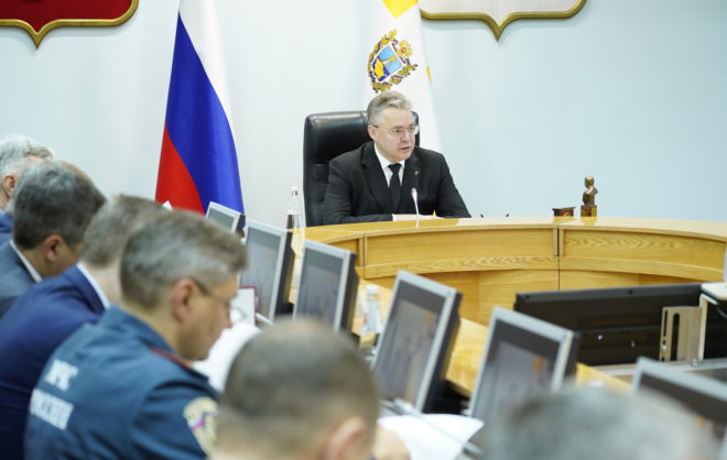 Губернатор Ставрополья поручил усилить меры безопасности перед Новым годом