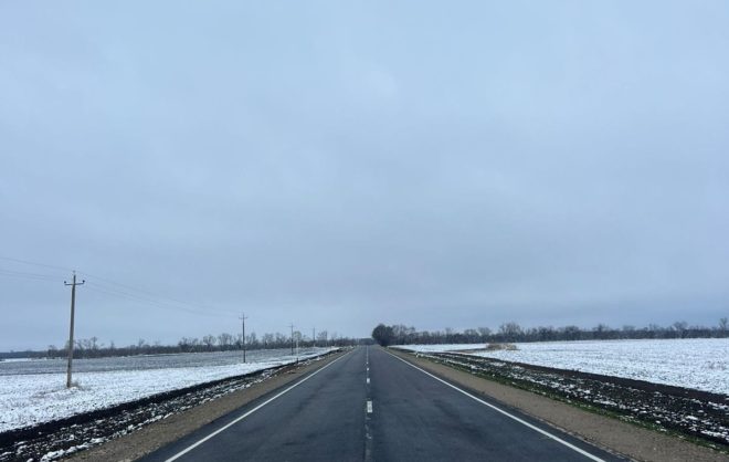Ремонт девятикилометрового участка дороги заканчивают в Красногвардейском округе