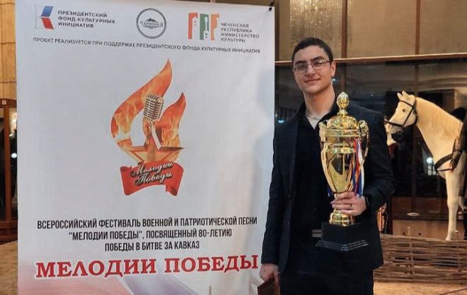 Солист из Ставрополья победил на фестивале военной песни