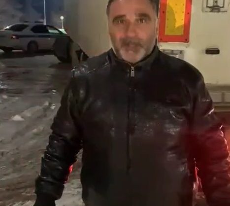 Автоинспекторы на Ставрополье помогли дальнобойщику из ближнего зарубежья