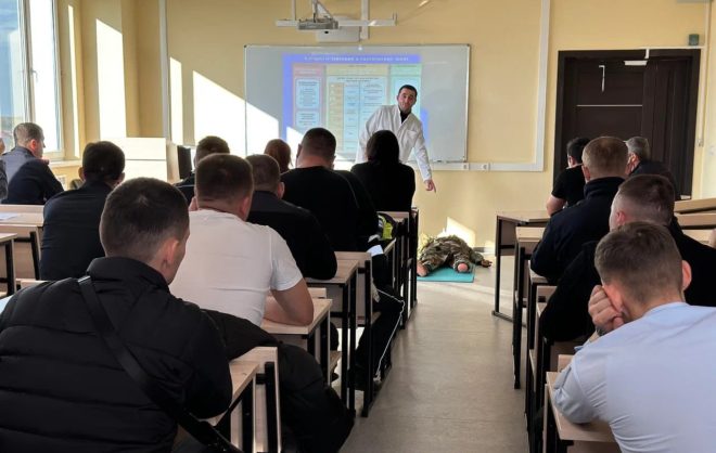 Офицеры МВД проходят курс тактической медицины в ставропольском вузе