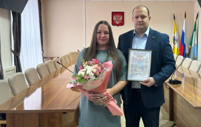 Пять молодых семей в Железноводске получили жилищные сертификаты