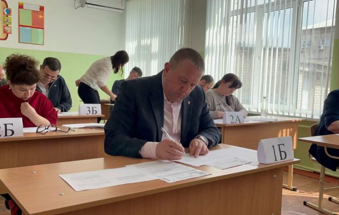 ЕГЭ по истории написал глава Минераловодского округа вместе с родителями учеников
