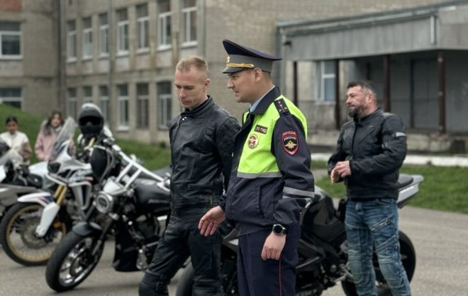 Байкеры и автоинспекторы на Кавминводах провели профилактическую акцию