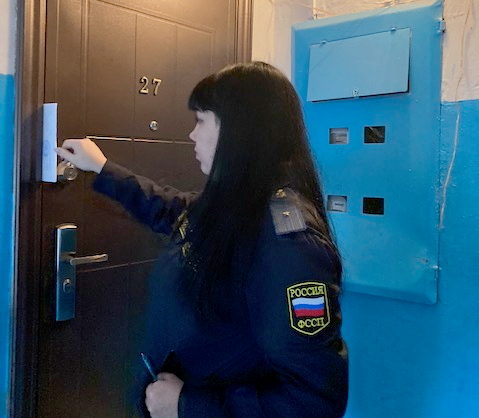 Мать в Ипатовском округе заплатила 500 тысяч рублей долга сыну по алиментам