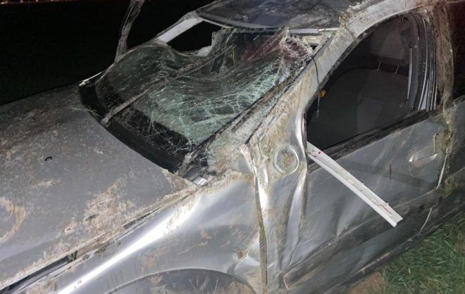 Водитель получил травмы после опрокидывания автомобиля в Александровском округе
