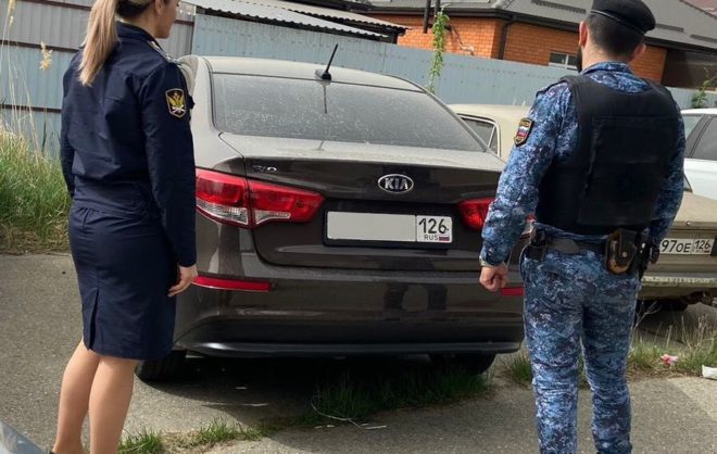 Для погашения суммы в 2 млн рублей житель Шпаковского округа отдал свою машину