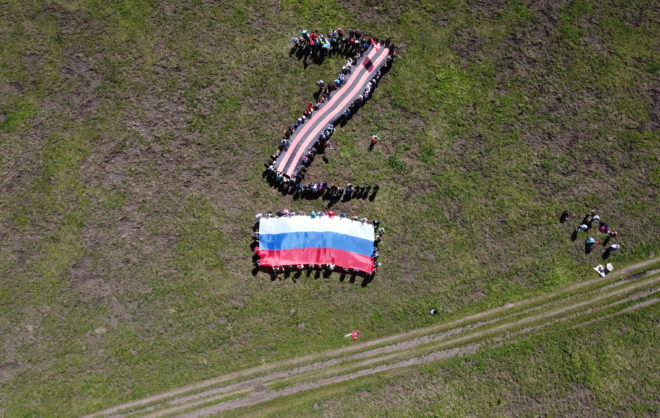 Более 1000 человек поднялись на гору Стрижамент в Кочубеевском округе