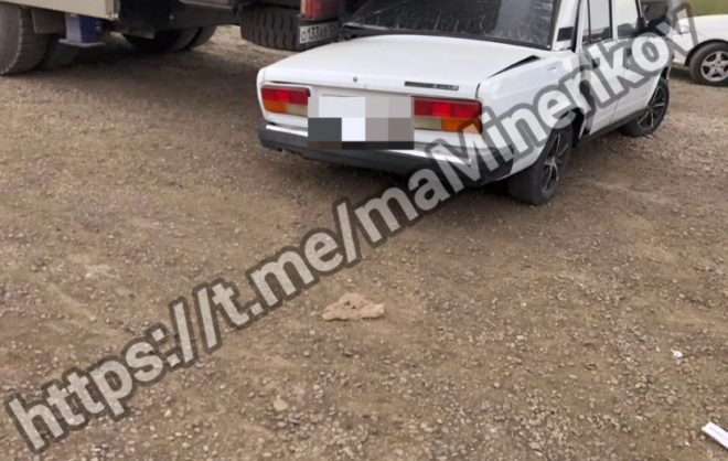 В ночной аварии в Невинномысске пассажир легковушки потерял 2 пальца руки
