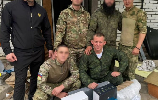 Участников СВО посетили представители Грачёвского округа