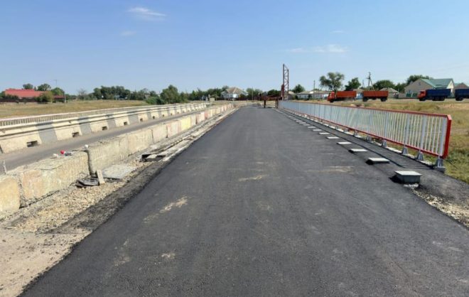 На 40% завершили работы по ремонту моста в Труновском округе