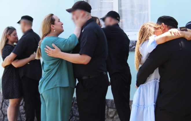 Более 30 родственников посетили осуждённых в колонии в Кочубеевском округе