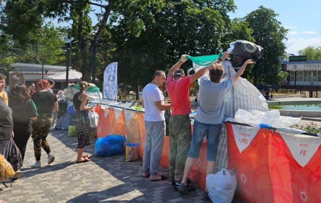 Несколько сот килограммов вторсырья собрали на эко-акции в Пятигорске