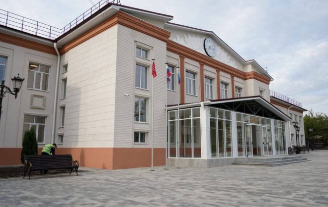 Губернатор Ставрополья: край помог сохранить школу в городе Антраците