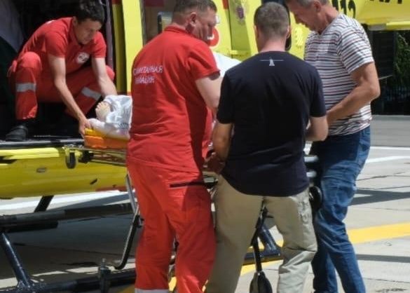 Вертолётом санавиации раненого мотоциклиста доставили в больницу Ставрополя