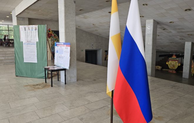 Ставропольцы в командировке в ЛНР голосуют на выборах губернатора