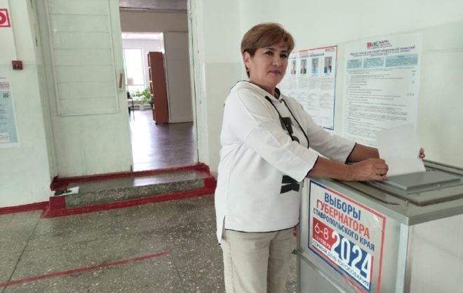 Жительница Ипатовского округа проголосовала на выборах губернатора в свой юбилей