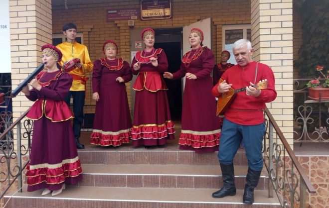 Праздничную атмосферу создали во время выборов на Ставрополье