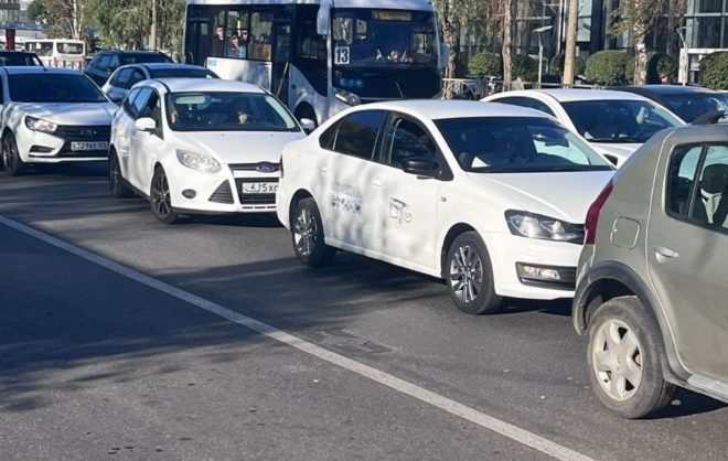 Автобусы №13 в Ставрополе игнорировали остановку на Кулакова