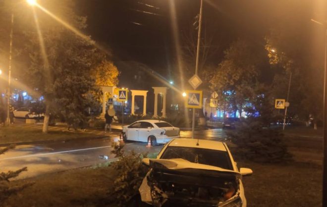 Два человека попали в больницу после ДТП в Минводах